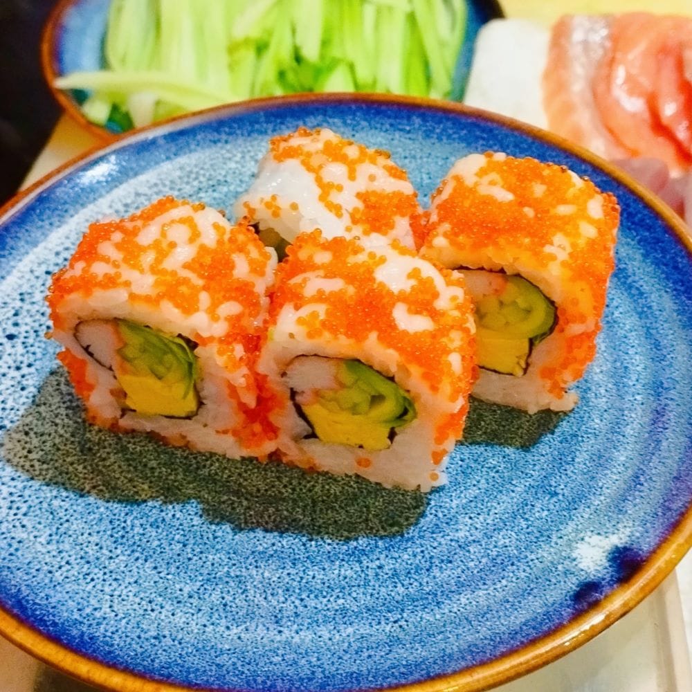 Sushi California roll - ảnh Lê Tuấn